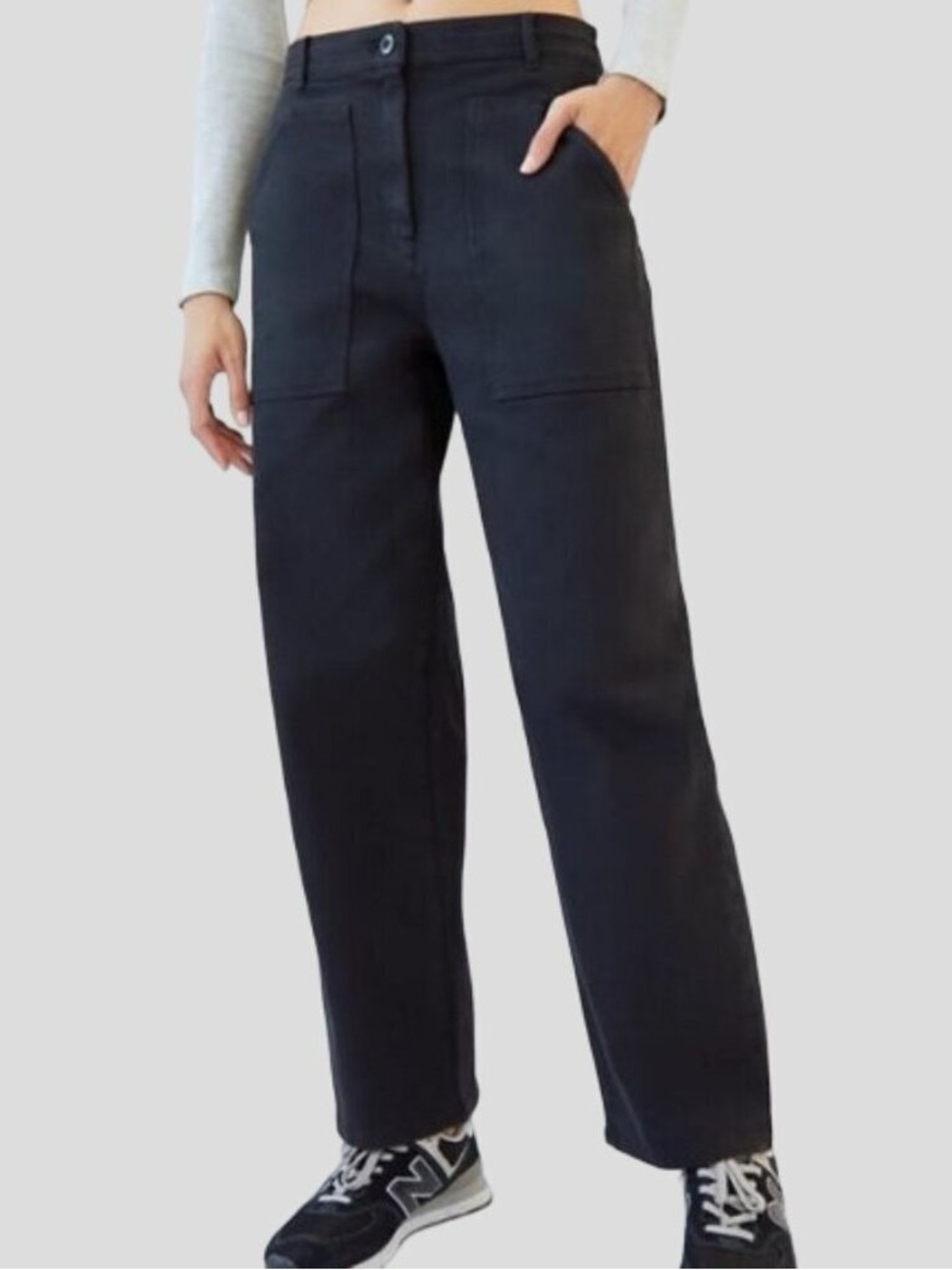 Aritzia Wilfred Free Modern Utility Straight-Leg Jeans Black Size 4